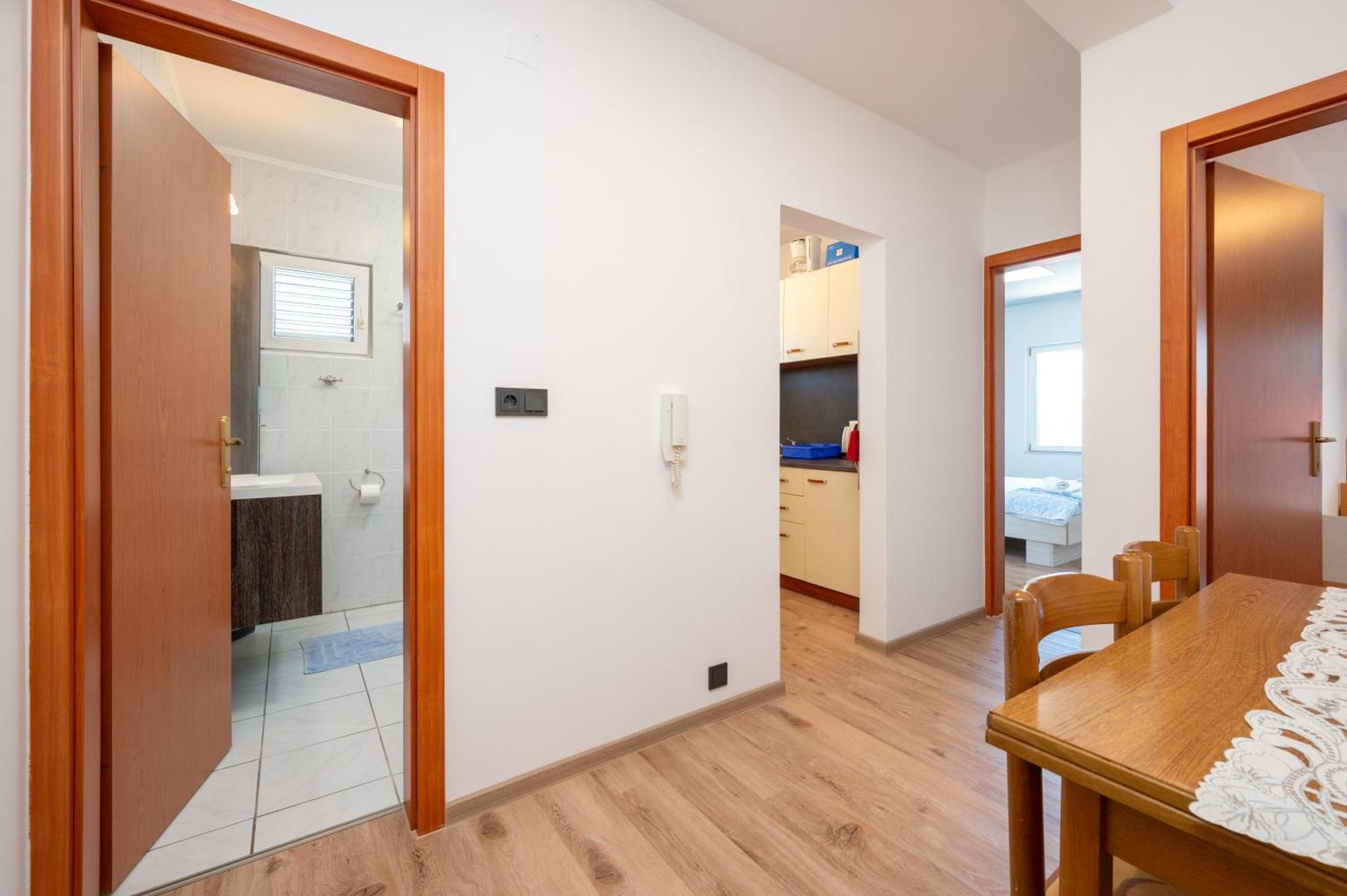 טרוגיר Apartments Zdravko חדר תמונה