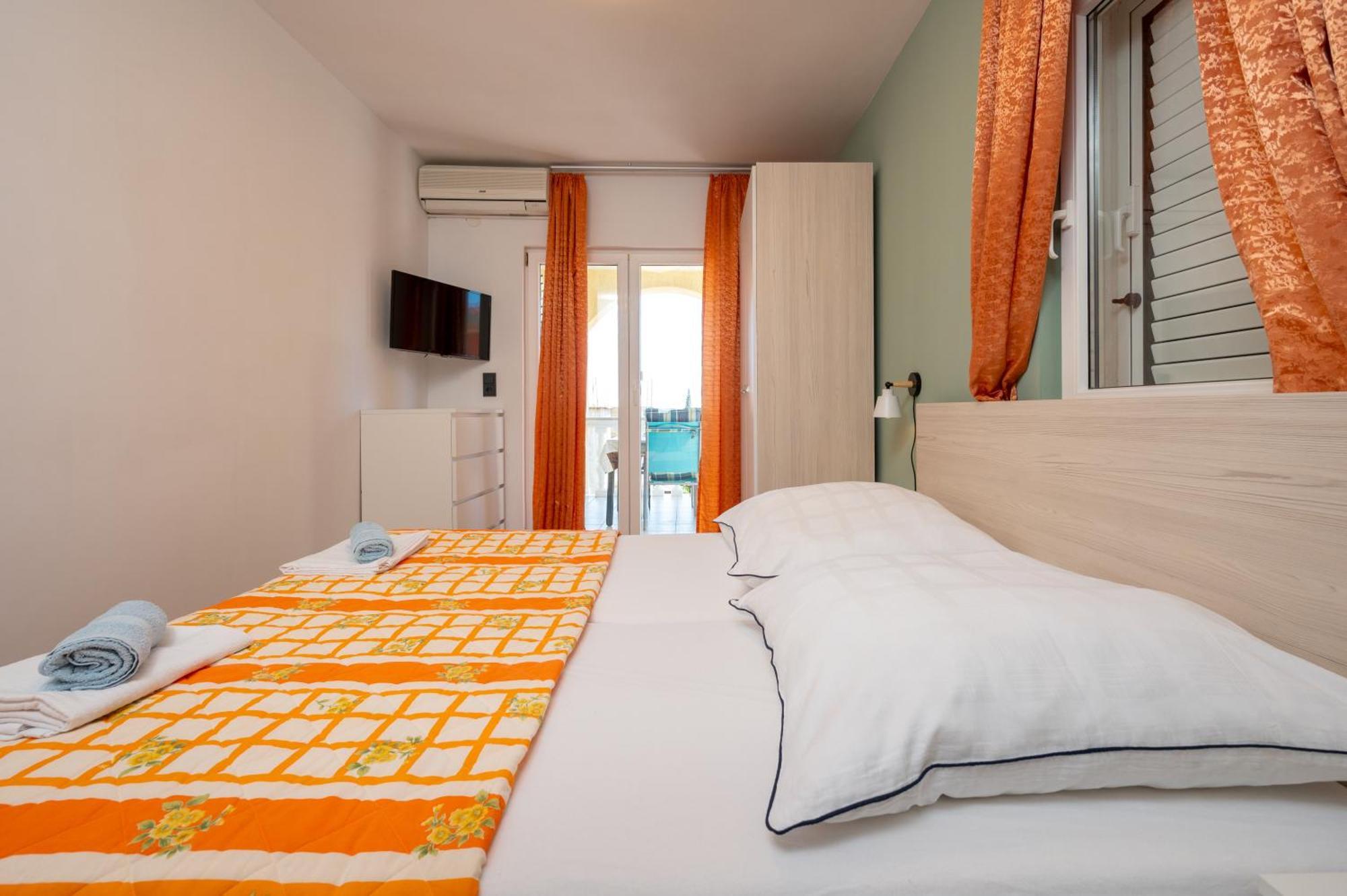 טרוגיר Apartments Zdravko מראה חיצוני תמונה