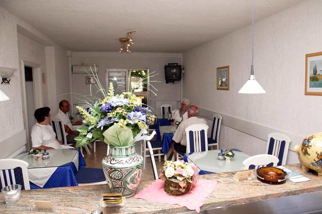 טרוגיר Apartments Zdravko מראה חיצוני תמונה