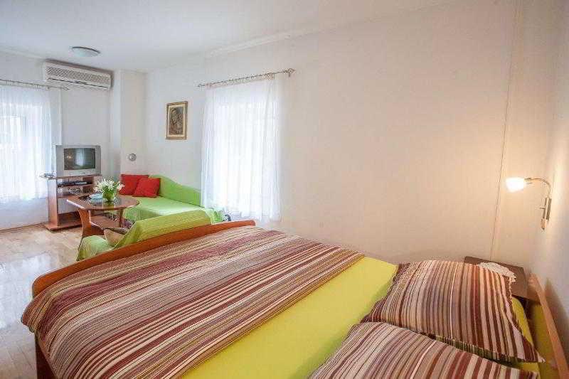 טרוגיר Apartments Zdravko מראה חיצוני תמונה