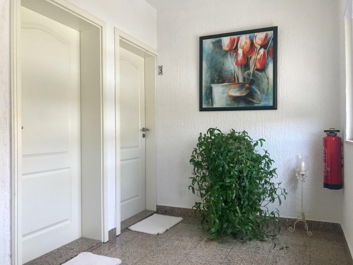 טרוגיר Apartments Zdravko מראה חיצוני תמונה